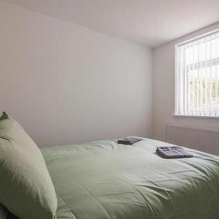 Spacious 3 Bedroom Home With Ps5 And Pool Table Near O2 Arena Canary Wharf And Elizabeth Line To Central Londra Esterno foto